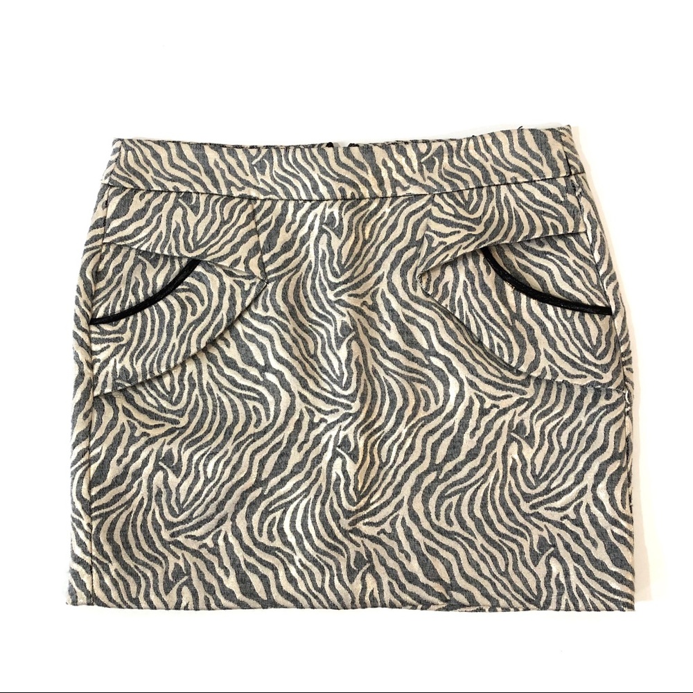 NWT BCBGeneration Gray and Gold Metallic Miniskirt